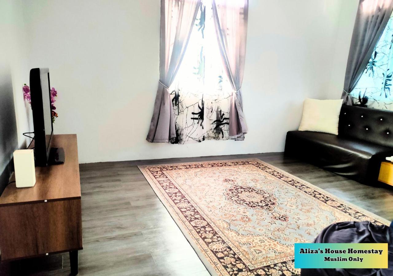 Aliza'S House Homestay Pd Mini Bungalow Петалинг Джая Екстериор снимка